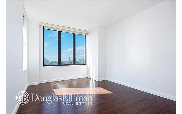 Rented by Douglas Elliman | media 32