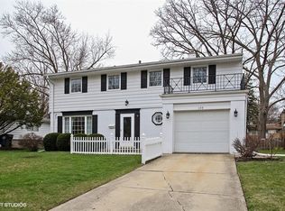 130 S Lancaster St, Mount Prospect, IL 60056