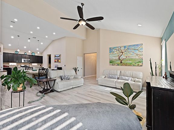 4th image of 16521 Pallazo Dr