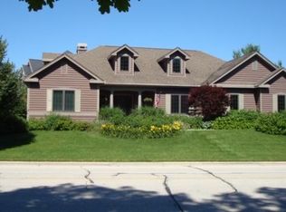369 Woodlake Rd, Kohler, WI 53044