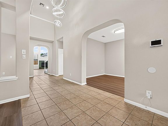 5th image of 9539 Alabaster Oaks Ln