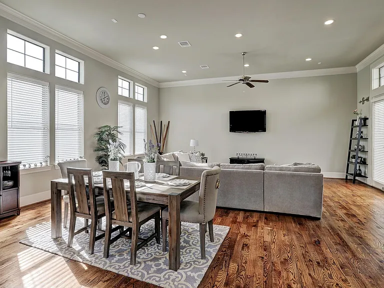 2520 Cohn St — Photo 4