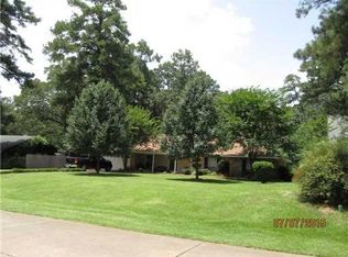 200 Spring Creek Dr, Pineville, LA 71360