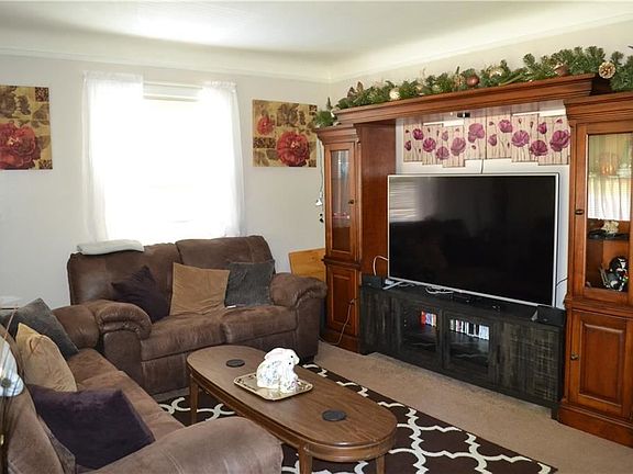 4th image of 13529 Harold Ave