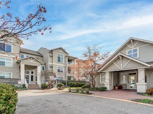 515 Houghton Rd Unit 221, Kelowna, BC V1X 8B9