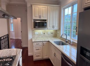 12693 Roble Veneno Ln, Los Altos Hills, CA 94022