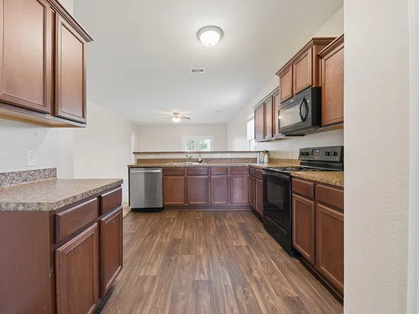 3005 Oak Ln, Brookshire, TX 77423