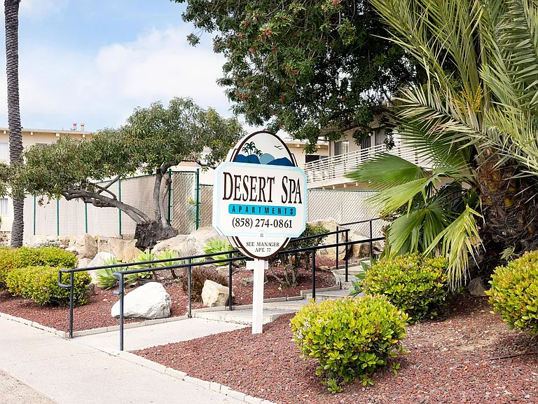 Desert Spa Apartments — Photo 10