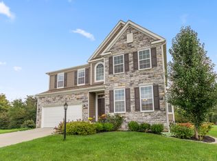 1968 Forest View Ct, Pataskala, OH 43062