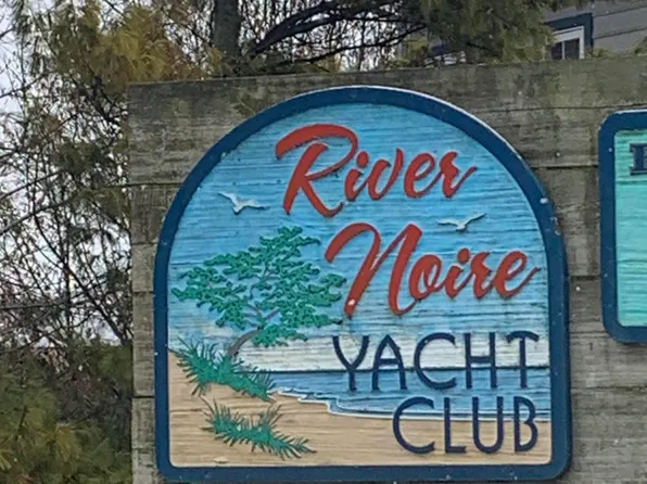 300 Oak St #45, South Haven, MI 49090