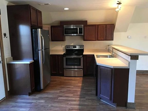 3rd image of 461 Cedar Rock Ter