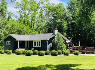 2 Stevens Pl, Chester, NY 10918