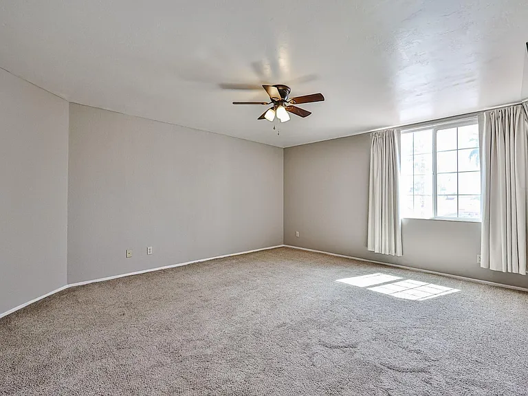 3236 E Hiddenview Dr — Photo 25