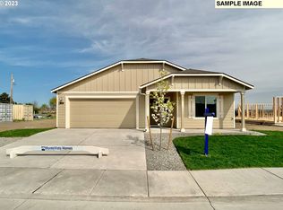 589 E Bella Vista Ave, Hermiston, OR 97838