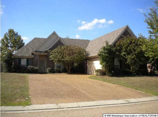 8941 Shellflower Dr, Southaven, MS 38671