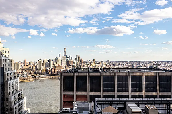 Sold by Compass | media 10