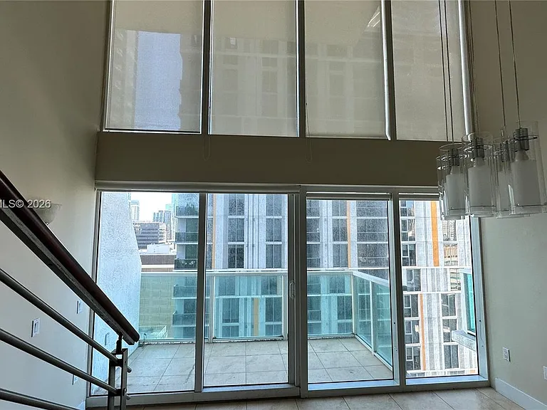 41 SE 5th St #1104 — Photo 8