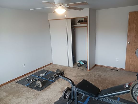4th image of 489 Columbia Ave
