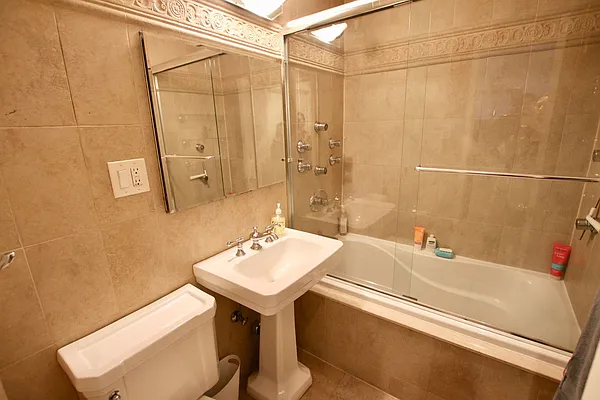 Sold by Remax City Square | media 10