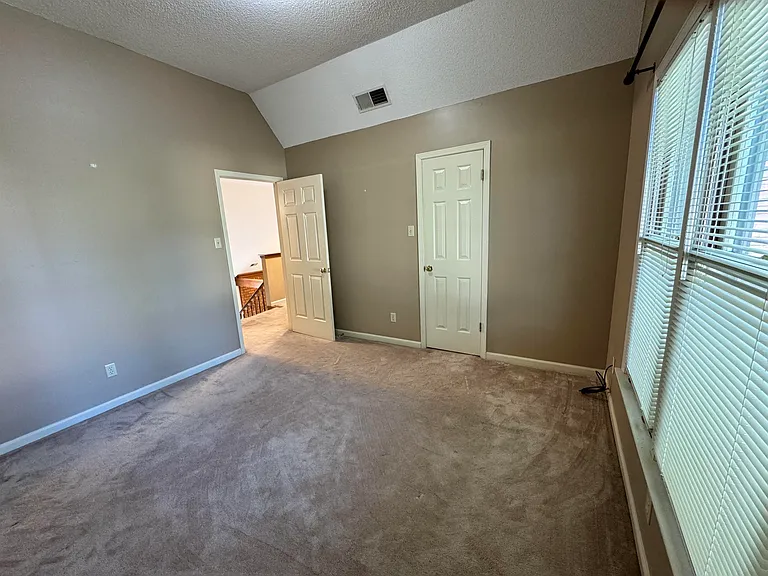 2025 Mount Badon Ln — Photo 38