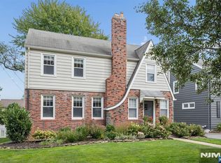 191 Stonehouse Rd, Glen Ridge, NJ 07028