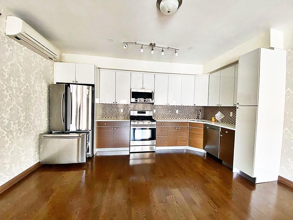 1st image of 1679 E 19th St Floor 5