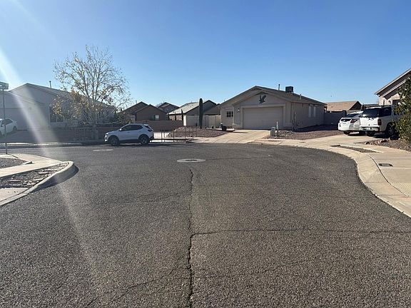 5th image of 8955 E Weyburn Dr