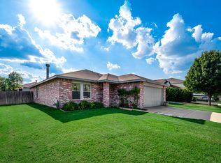1004 Bannack Dr, Arlington, TX 76001