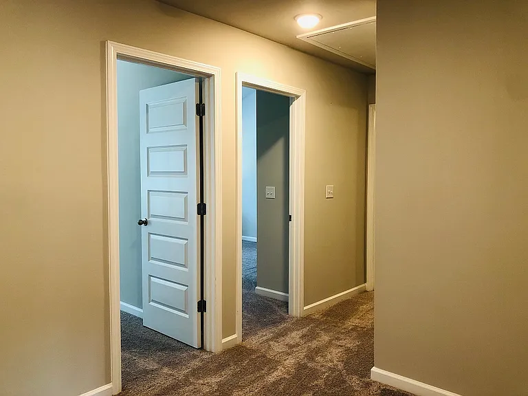 2704 Shetley Creek Dr — Photo 12