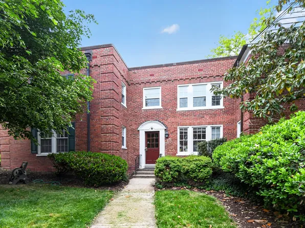 1752 N Rhodes St APT 330, Arlington, VA 22201