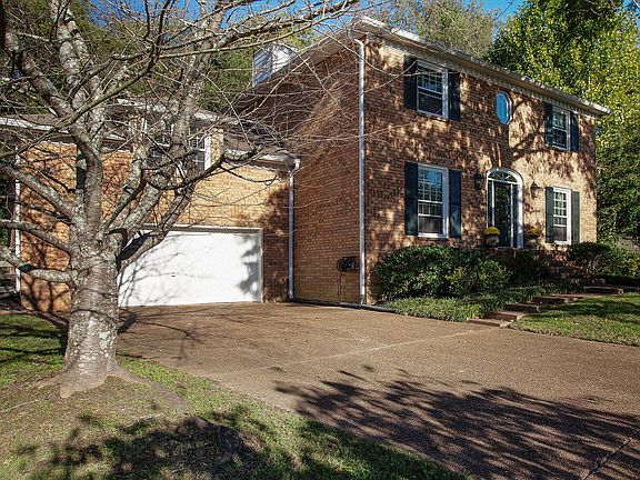 2nd image of 144 Lucinda Ct