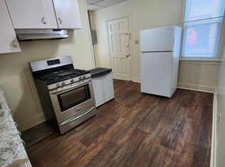 11 West St APT 1, Parkesburg, PA 19365