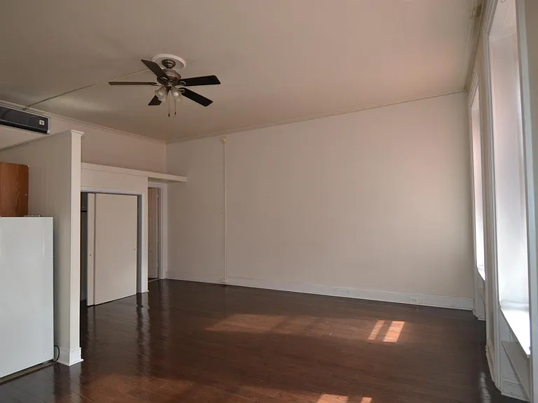 2025 Walnut St #3F — Photo 9