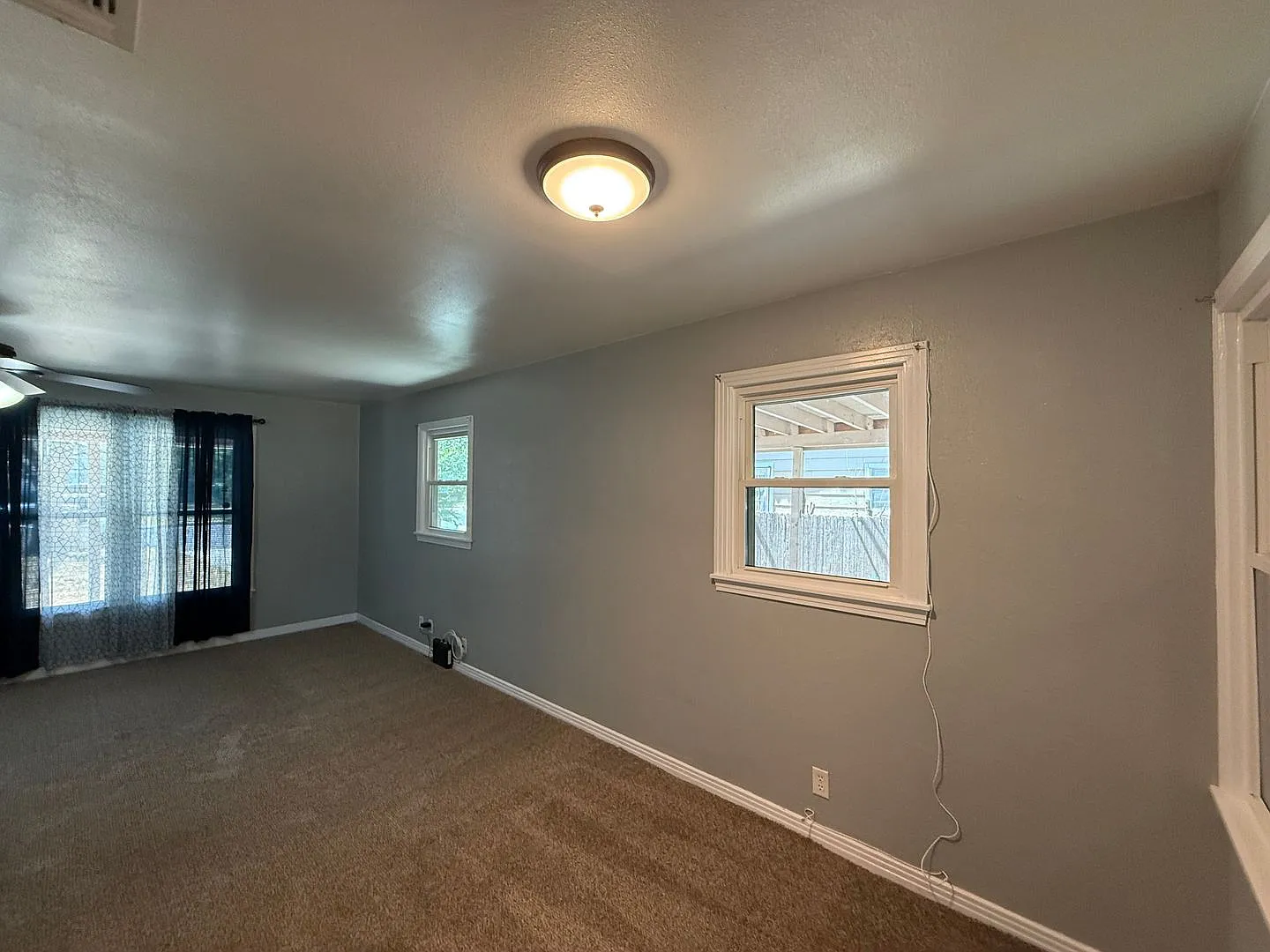 Welcome home to this beautifully updated property in a fantastic San Angelo location! — Photo 4