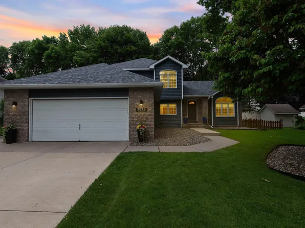 3936 Cheshunt Dr, Woodbury, MN 55125