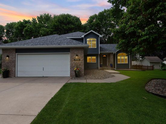 3936 Cheshunt Dr, Woodbury, MN 55125