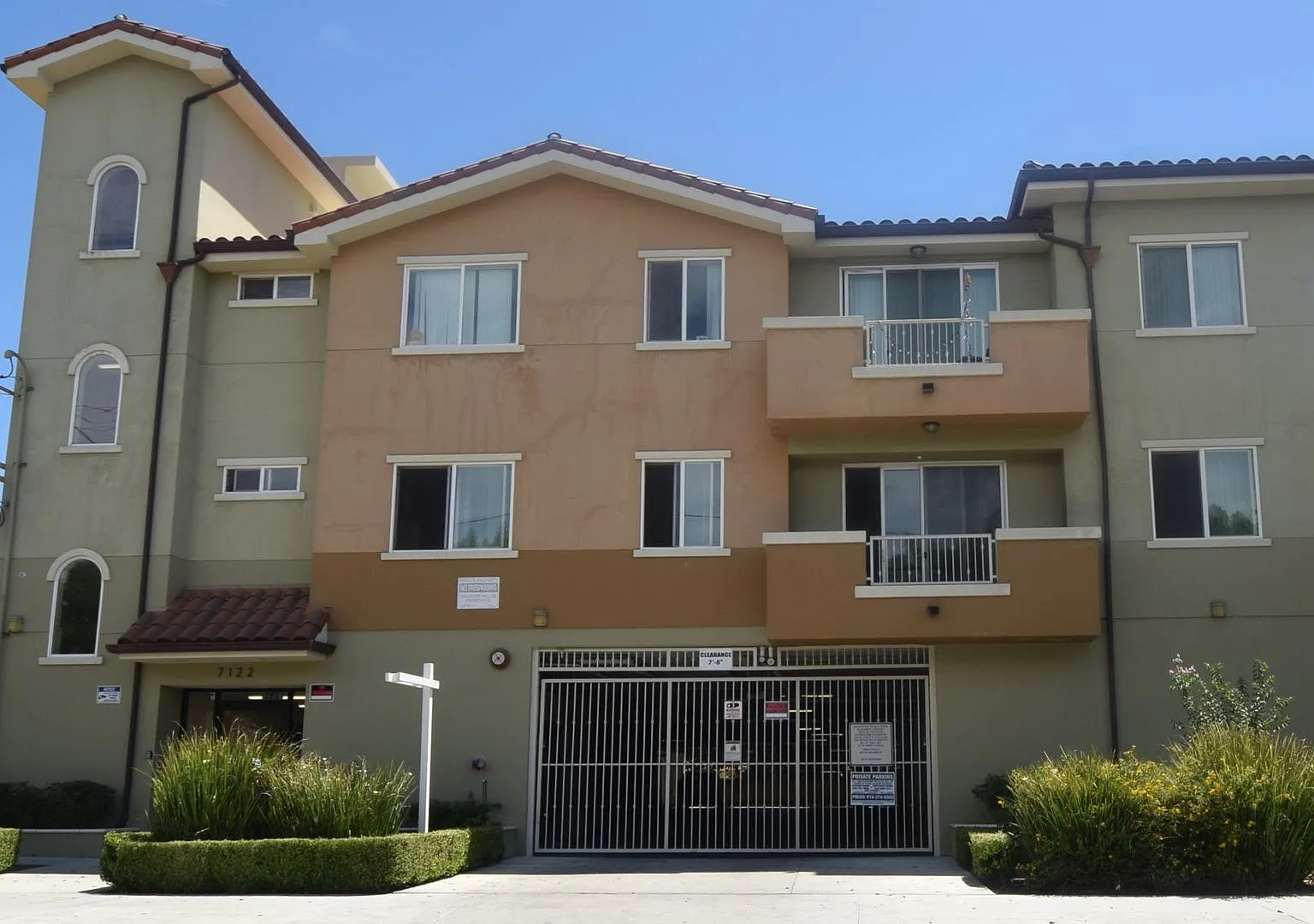 7122 — Photo 1