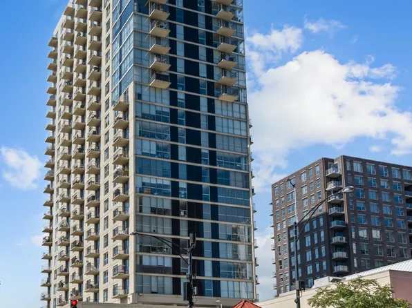 1212 N Lasalle St #2107, Chicago, IL 60610