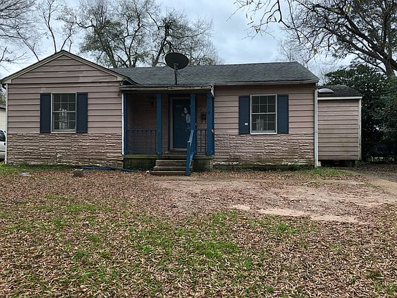 4th image of 2751 Mimosa Ave