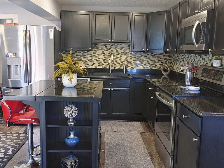 182 Plaistow Rd #1 — Photo 2