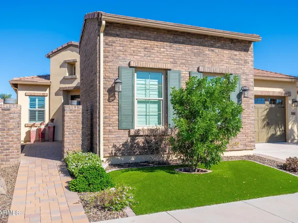 56 E CAMELLIA Way, Queen Creek, AZ 85140