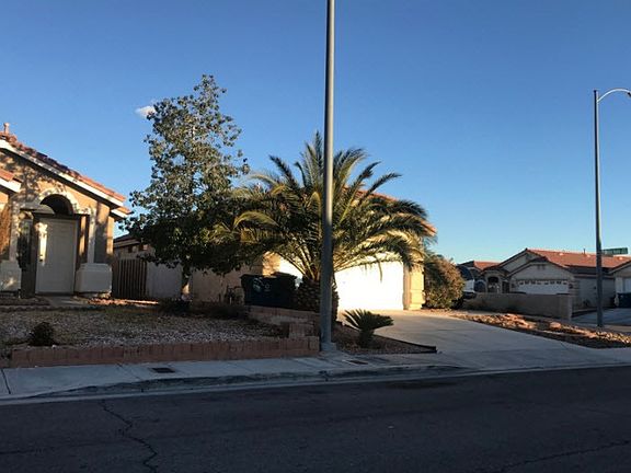2nd image of 3972 Lilac Haze St