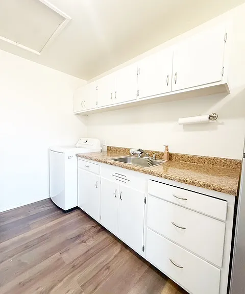 3328 Halverson Ave — Photo 9