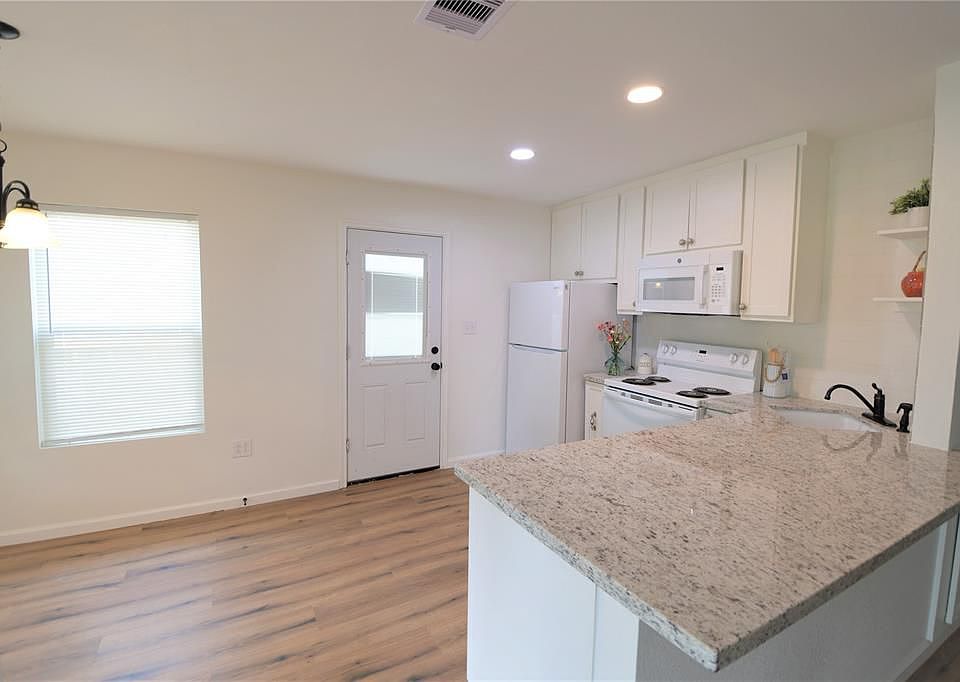 5422 Pine Ave Pasadena TX Zillow