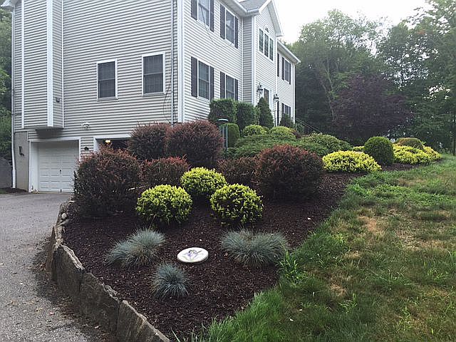 1st image of 24 Tommy Thurber Ln
