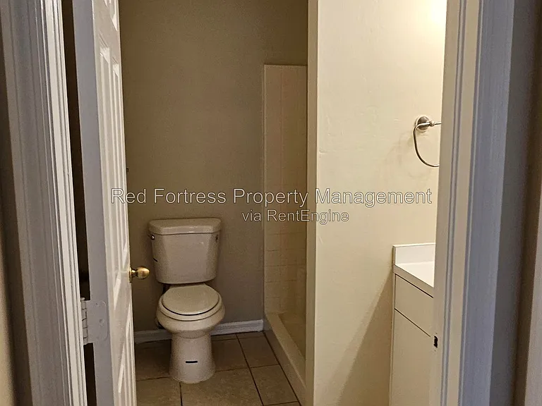 5237 30th St SW — Photo 8