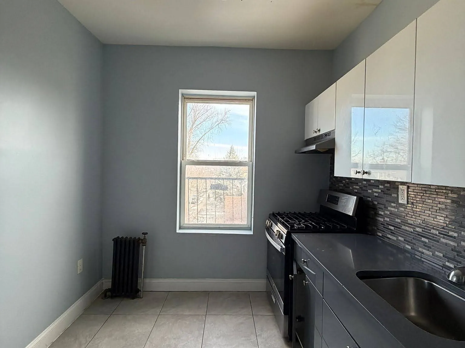 2 bed, $2,100 — Photo 2