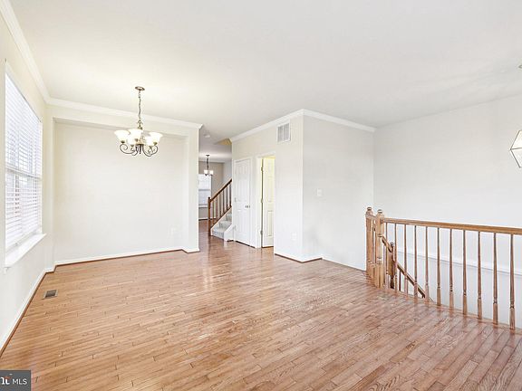 5th image of 1211 Ellis Ave