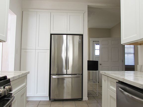 5th image of 6321 S Prieur St