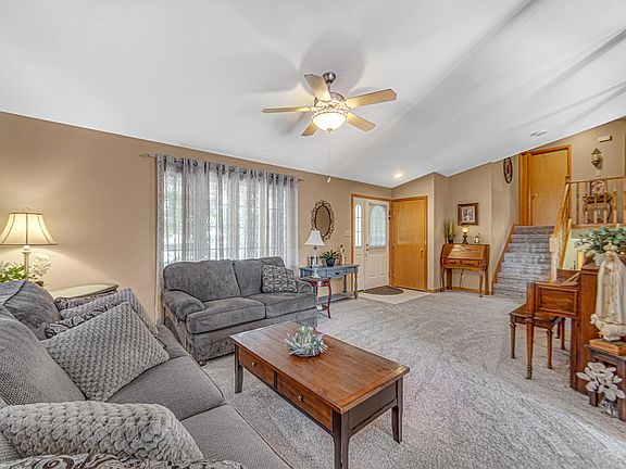 5th image of 2979 Angelina St